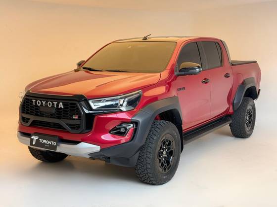 TOYOTA HILUX 2.8 D-4D TURBO DIESEL CD GR-S 4X4 AUTOMÁTICO
